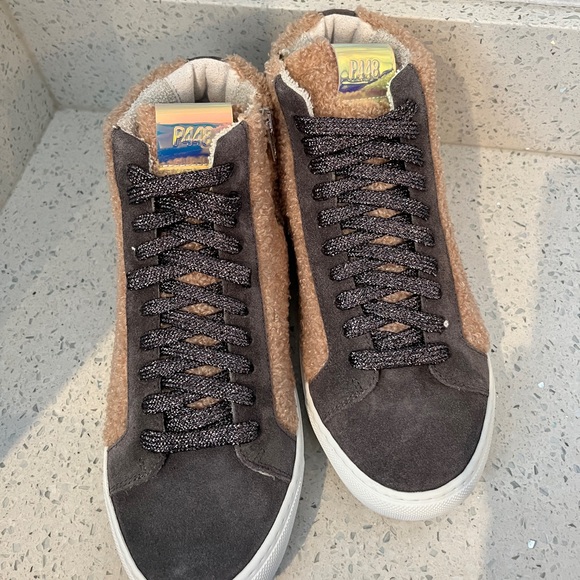 P448 Sneaker Skate High Top Fuzzy Sneakers - Picture 4 of 7